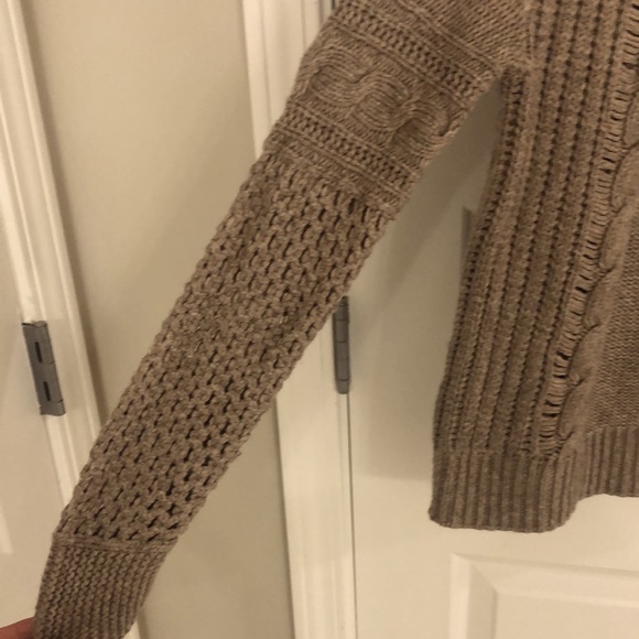 American Eagle brown woven sweater - Picture 2 of 5